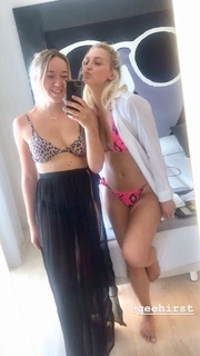 Georgia Hirst feet photo thumbnail