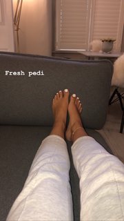Georgia Hirst feet photo thumbnail