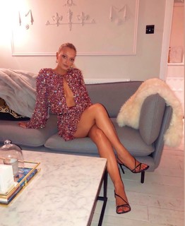Georgia Hirst feet photo thumbnail