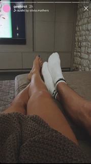 Georgia Hirst feet photo thumbnail