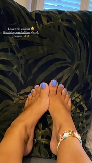 Georgia Hirst feet photo thumbnail