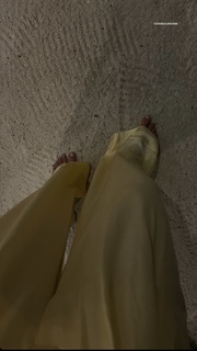 Georgia Hirst feet photo thumbnail