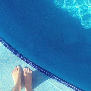Georgia Horsley feet photo 16