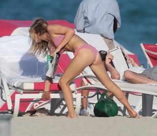 Georgia Jagger feet photo 15