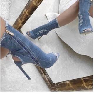 Georgia Kousoulou feet photo 10