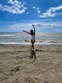 Georgia Luzi feet photo 2