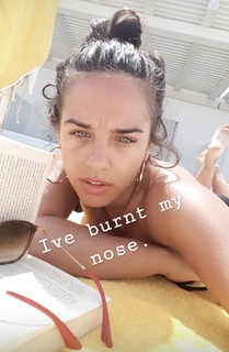 Georgia May Foote feet photo thumbnail