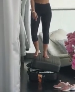 Georgia May Foote feet photo thumbnail