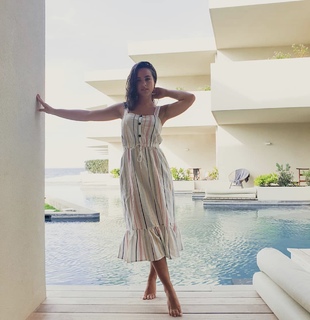 Georgia May Foote feet photo thumbnail