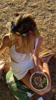 Georgia Meacham feet photo 14