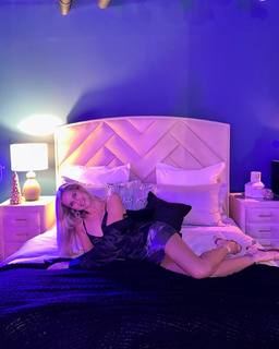 Georgia Meacham feet photo 9