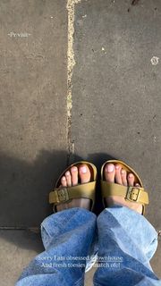 Georgia Meacham feet photo 2