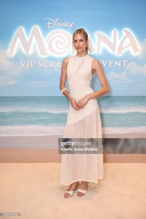 Georgia Meacham feet photo 6