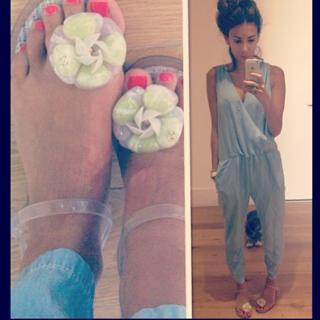 Georgia Salpa feet photo thumbnail