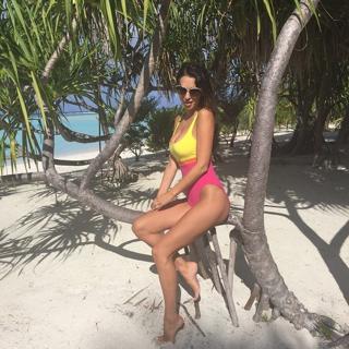 Georgia Salpa feet photo thumbnail