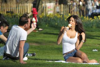Georgia Salpa feet photo thumbnail