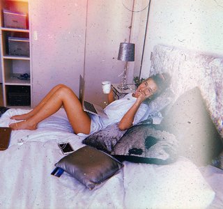 Georgia Steel feet photo thumbnail