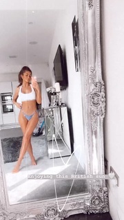 Georgia Steel feet photo thumbnail