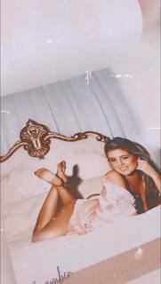 Georgia Steel feet photo thumbnail