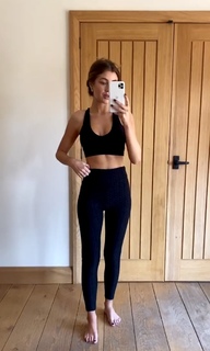 Georgia Steel feet photo thumbnail