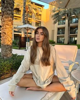 Georgia Steel feet photo thumbnail