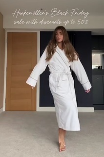 Georgia Steel feet photo thumbnail