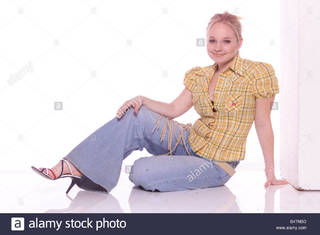 Georgia Tennant feet photo 9