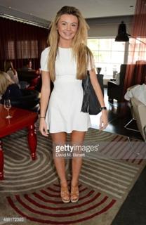 Georgia Toffolo feet photo thumbnail