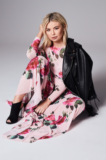 Georgia Toffolo feet photo thumbnail