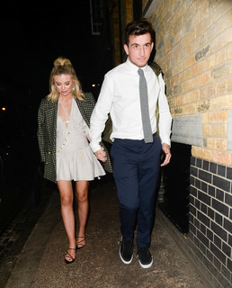 Georgia Toffolo feet photo thumbnail