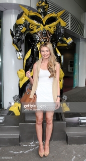 Georgia Toffolo feet photo thumbnail