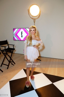 Georgia Toffolo feet photo thumbnail