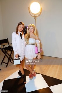 Georgia Toffolo feet photo thumbnail