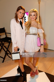 Georgia Toffolo feet photo thumbnail