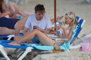 Georgia Toffolo feet photo thumbnail