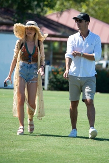 Georgia Toffolo feet photo thumbnail