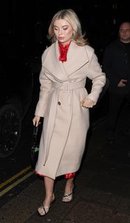 Georgia Toffolo feet photo thumbnail