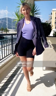 Georgia Toffolo feet photo thumbnail