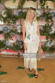 Georgia Toffolo feet photo thumbnail