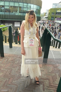 Georgia Toffolo feet photo thumbnail