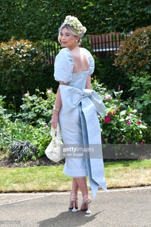 Georgia Toffolo feet photo thumbnail