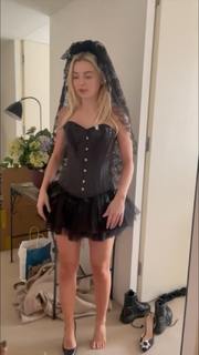 Georgia Toffolo feet photo thumbnail