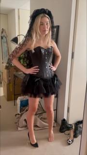 Georgia Toffolo feet photo thumbnail