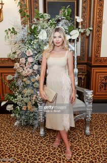 Georgia Toffolo feet photo thumbnail