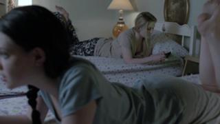 Georgie Henley feet photo thumbnail