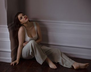 Georgie Henley feet photo thumbnail