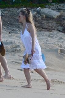 Georgie Thompson feet photo 19