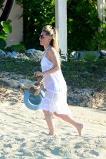 Georgie Thompson feet photo 18