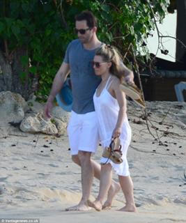 Georgie Thompson feet photo 11