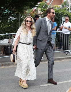Georgie Thompson feet photo 1